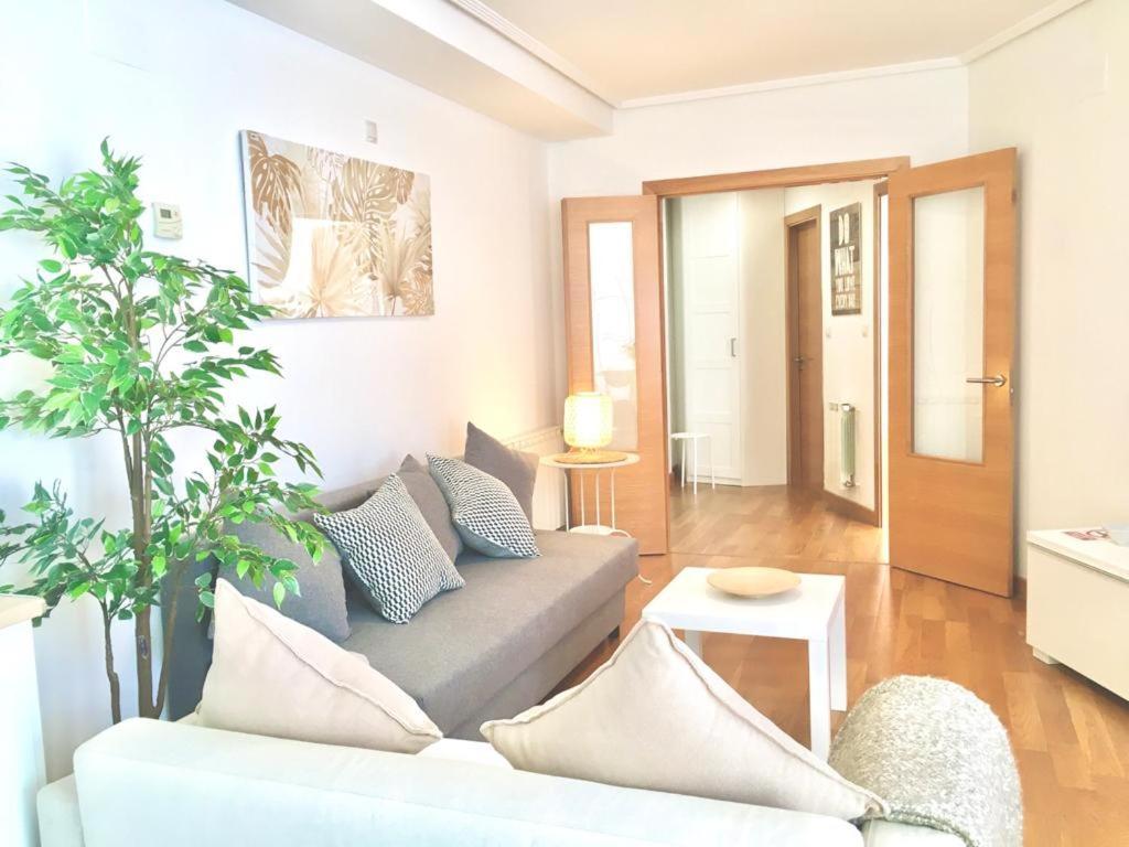 Апартаменти Apartamento 1 Centrico Garaje Wi-Fi Para Trabajar Кастро-Урдіалес Екстер'єр фото